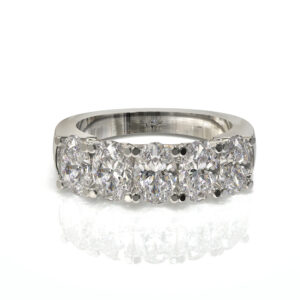 טבעת שורה יהלומי אובל דגם: Naomi