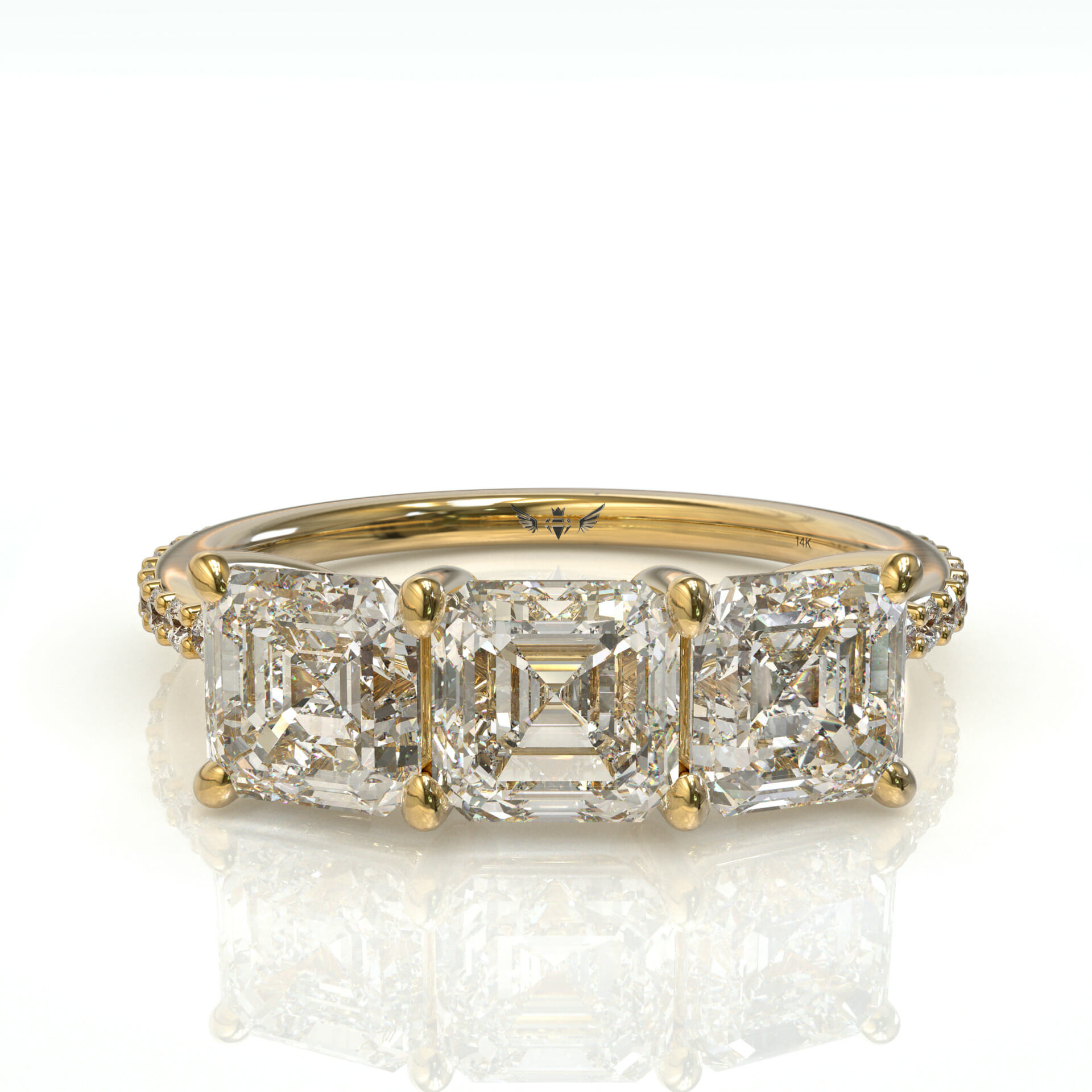 טבעת שלושה יהלומי פרינסס דגם: Michal