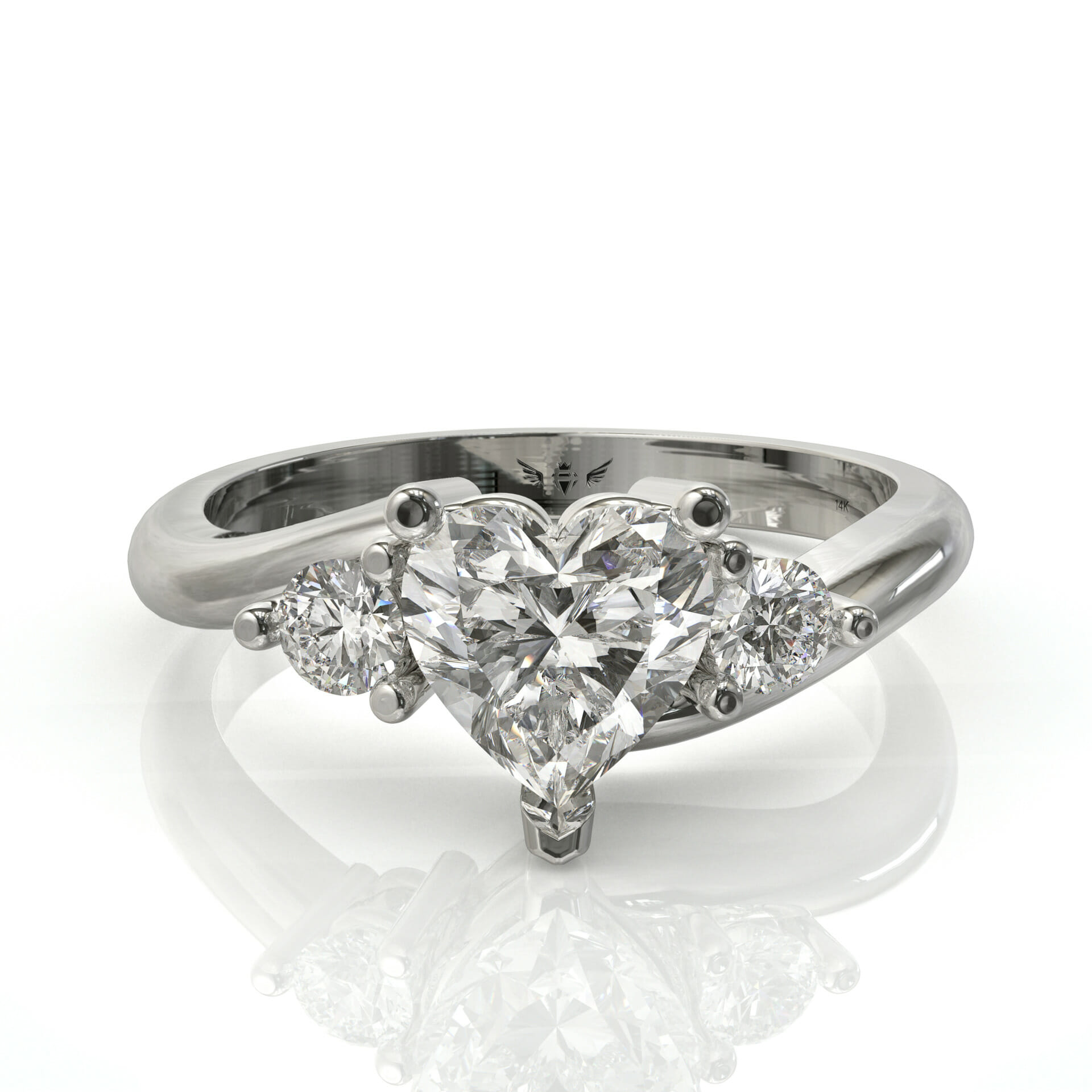 טבעת אירוסין יהלום לב דגם: אמילי