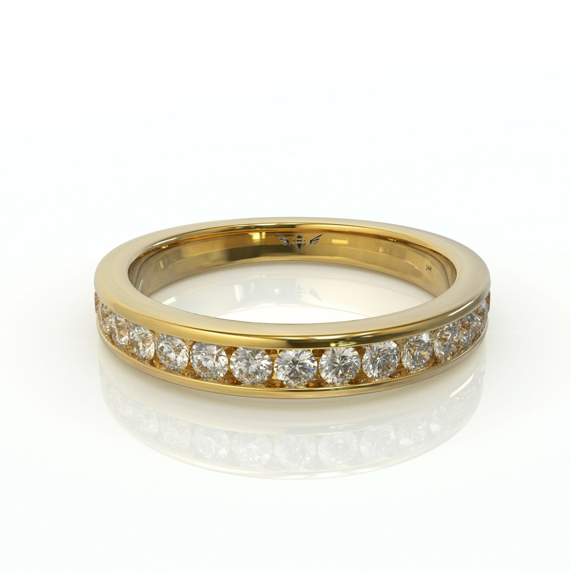 טבעת שורה משובצת יהלומים במסילה דגם: Olivia