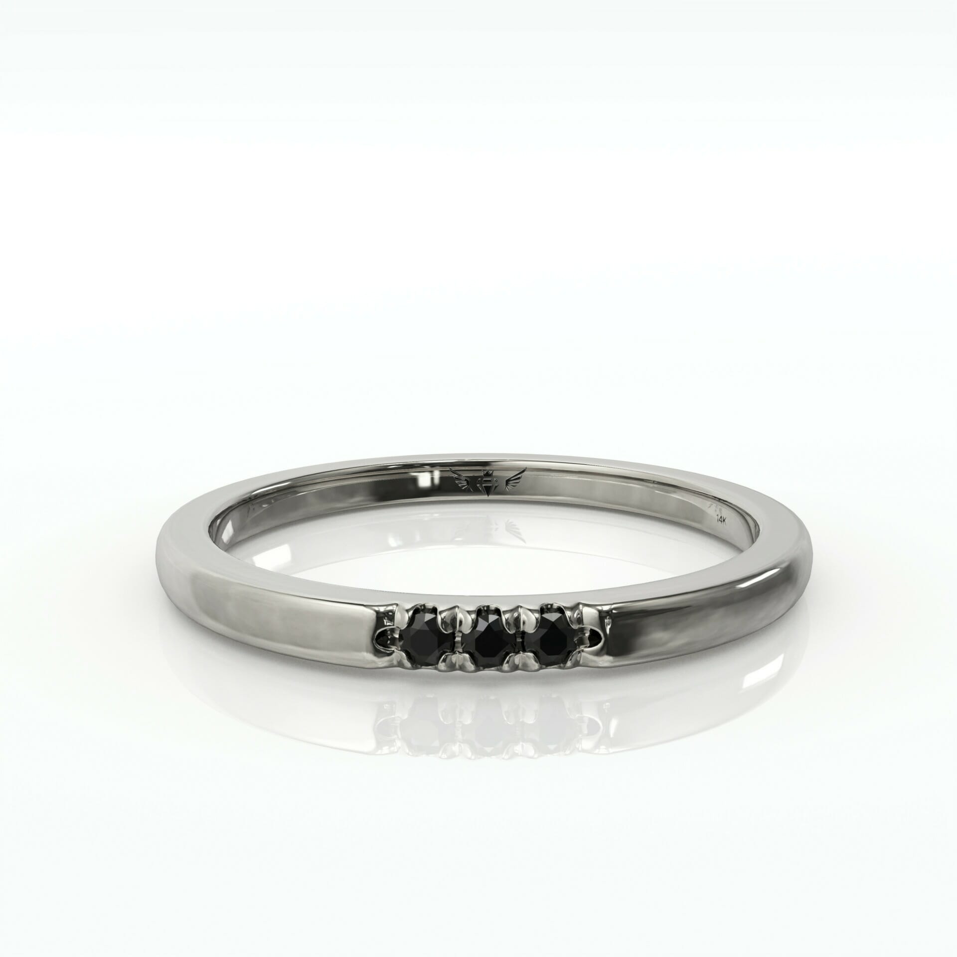 טבעת שורה שלוש יהלומים שחורים דגם: Samantha