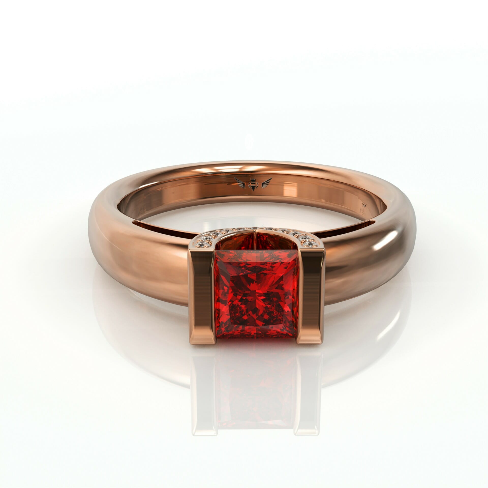 אבן חן רובי בחיתוך פרינסס משובצת בטבעת זהב יוקרתית דגם: Hila