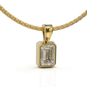 שרשרת זהב משובצת יהלום אמרלד דגם: Rome