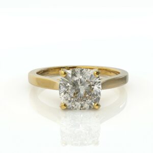 טבעת זהב סוליטר ויהלום קושן דגם: פיית'